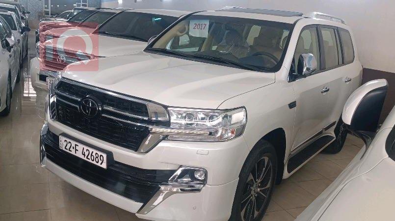 تويوتا لاندكروزر